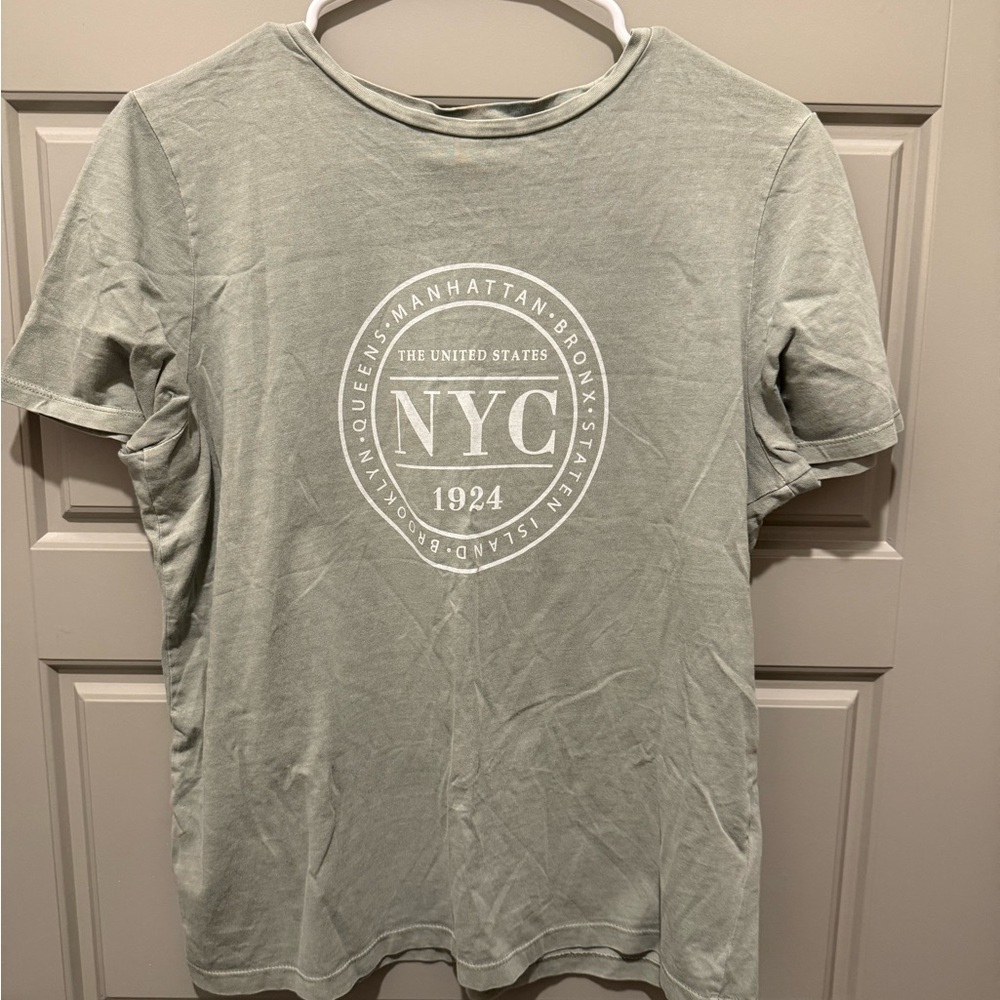 Aeropostale Light Green NYC Graphic Tee